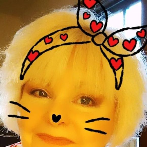 kimakron44